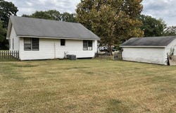 401 E Oak Strett, ELLISVILLE, MS 39437