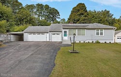 135 Gordon Road, Schenectady, NY 12306