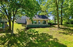 111 Cottage Ln, Montezuma, IA 50171