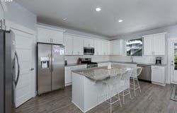 1332 WASCO St, HoodRiver, OR 97031
