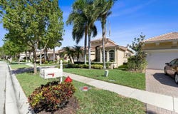 8709 VIA GRANDE E, Wellington, FL 33411