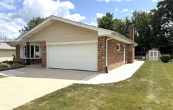7129 Exner Road, Darien, IL 60561