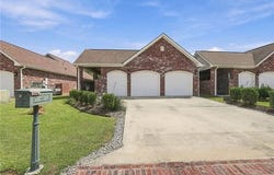 23752 MONARCH Point, Springfield, LA 70462