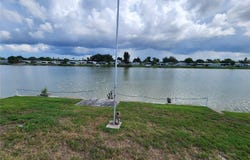 808 53RD Avenue E, BRADENTON, FL 34203