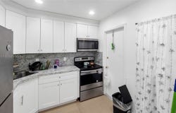 4200 NW 3rd Ct, Plantation, FL 33317