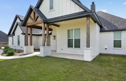1040 Agnes N, Springtown, TX 76082