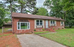 116 Bailey Rd, Yorktown, VA 23692