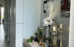 18247 NW 88th Pl, Hialeah, FL 33018