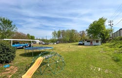 30996 Broad St., BRUCETON, TN 38317