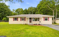 201 CEDAR LN, EDGEWATER, MD 21037