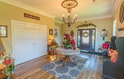 100 JASON LEE Dr, Phil Campbell, AL 35581