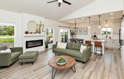 65 NW Rolling Circle, Waukee, IA 50263