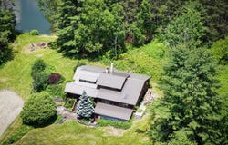 208 Pottery Ln, Cooperstown, NY 13326