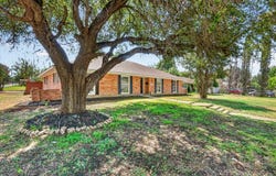 6301 Wheaton Drive, Fort Worth, TX 76133