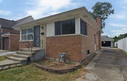 1444 Morris Avenue, Berkeley, IL 60163
