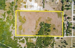 700 N Michigan St, Winfield, KS 67156