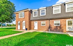 1900 S 2ND Avenue, Morton, IL 61550