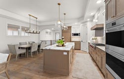 10235 57th Avenue N, Plymouth, MN 55442