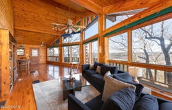 539 Thompson Lane, Noel, MO 64854