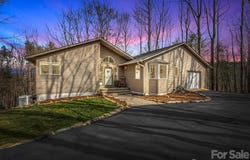 209 Walnut Ridge Road, Brevard, NC 28712