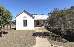162 N Third St, Harper, TX 78631
