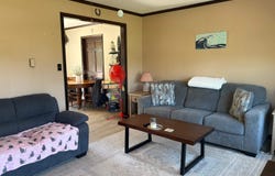 3 Ocean View Dr, Ocean View, NJ 08230