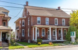 102 QUAKERTOWN AVENUE, PENNSBURG, PA 18073