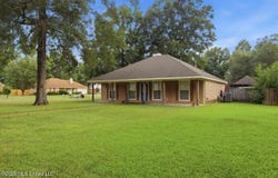 116 Eastwood Circle, Florence, MS 39073