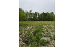 Leavitt Lane, Palmyra, ME 04965