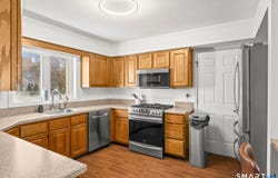 184 Main Street, Manchester, CT 06042
