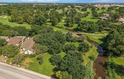 2800 Broadmoor Drive, Bryan, TX 77802