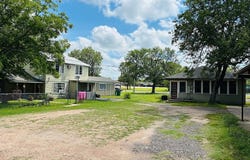 927 North Franklin Street, La Grange, TX 78945