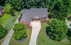613 River Chase, Hoschton, GA 30548