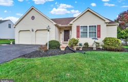 117 CEDAR Drive, DOVER, PA 17315