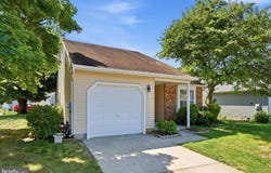 2 EMORY Lane, MOUNT LAUREL, NJ 08054