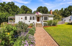218 Myrtle St, Ashland, MA 01721