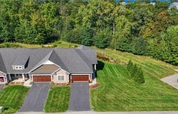 1368 Dawns Mist Lndg, Webster, NY 14580
