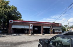 2000 Victory Boulevard, Staten Island, NY 10314