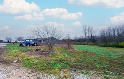W Bourbon Street lot: 5, Eldon, MO 65026