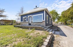 2672 Center, Payette, ID 83661