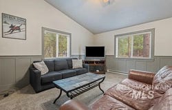 458 Smitty Ave, McCall, ID 83638
