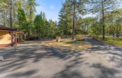 415 Whiteridge Road, Grants Pass, OR 97527