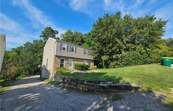 1922 W 36th Avenue, Kansas City, KS 66103