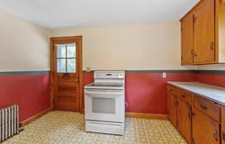 25 Starr St, Leominster, MA 01453