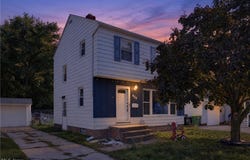 415 E 305th Street, Willowick, OH 44095