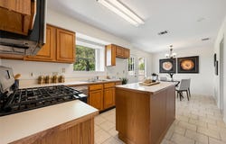 8407 Red Willow Dr, Austin, TX 78736