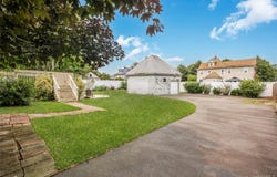 338 Southside Avenue, Freeport, NY 11520