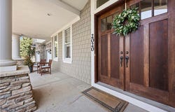 2020 Edgewood Court, Chanhassen, MN 55317