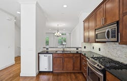 636 E Bluff Street, Fort Worth, TX 76102