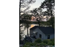 13 Wangonk Trail, East Hampton, CT 06424